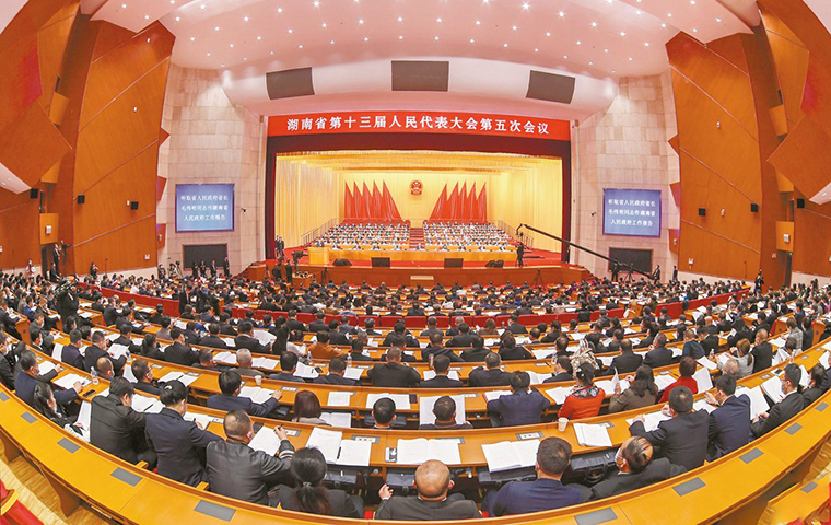 胡國安委員出席湖南省政協(xié)十二屆五次會議，提案引多方熱議媒體聚焦報(bào)道